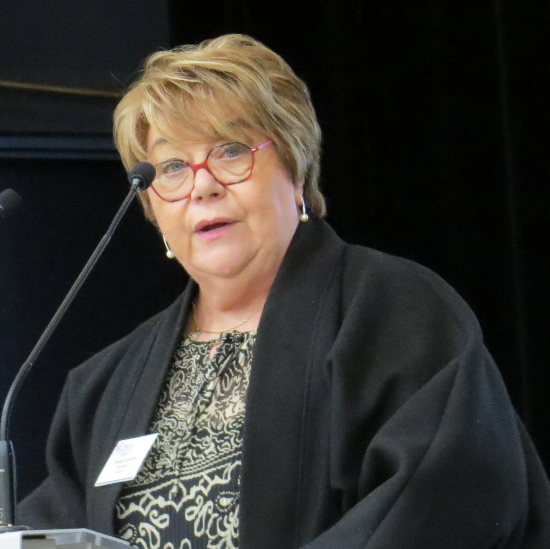 l'auteur Gisèle Gaston